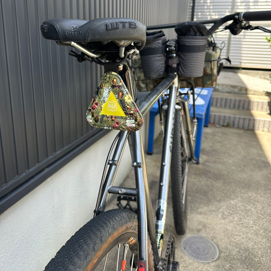 [BlueLug×NAC]triangle reflector